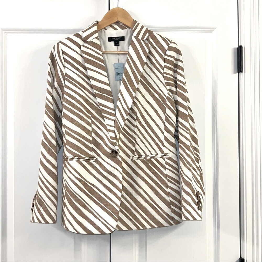 Ann Taylor Zebra Animal Tan Blazer SuitJacket Size‎ 8P One Button